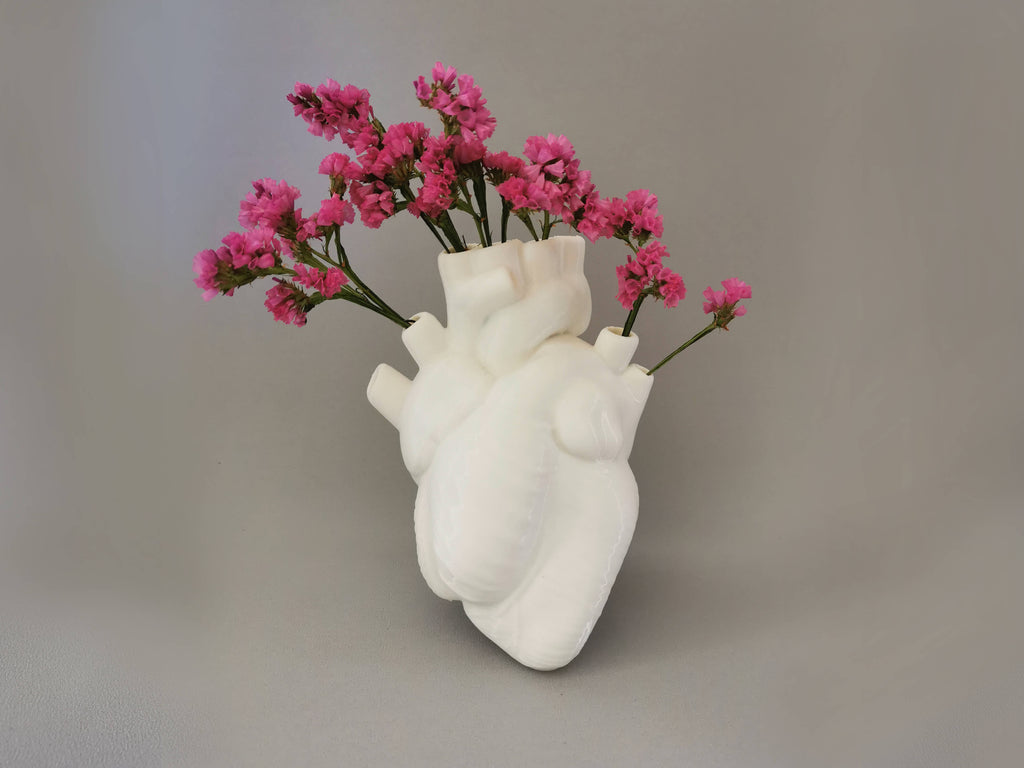 Anatomisches Herz Deko mit Blumen wosa als Vase Herzform