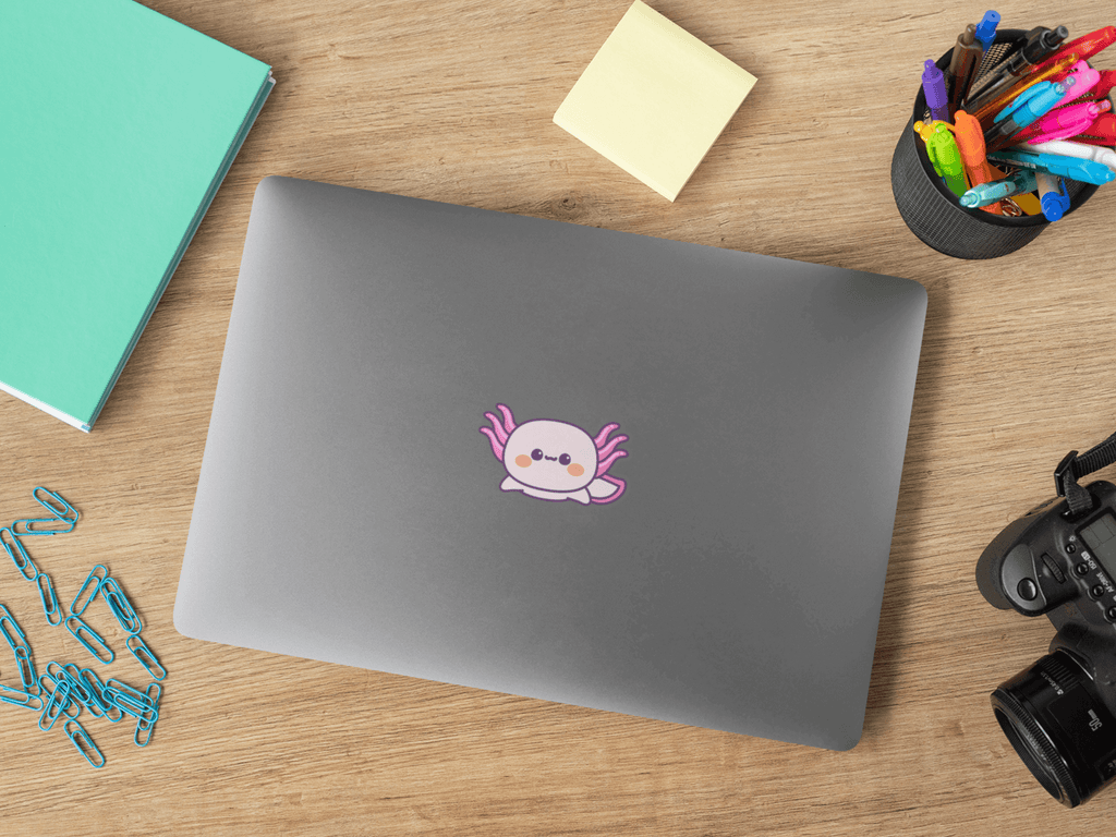 Axolotl Sticker auf Laptop