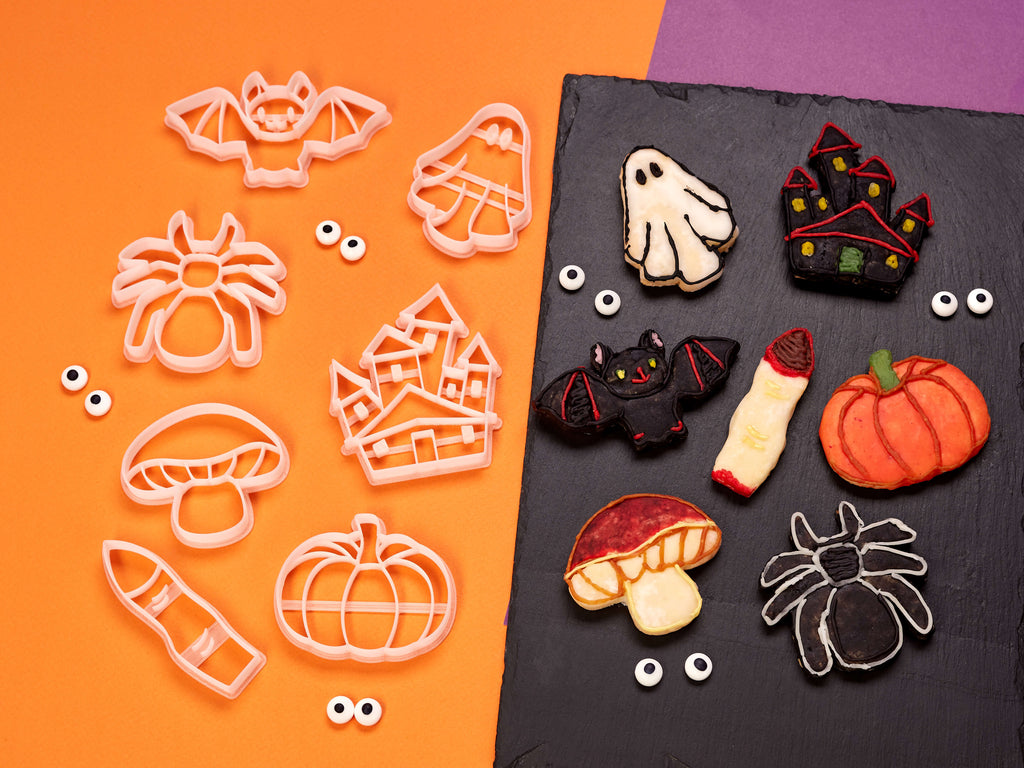 Halloween Keksausstecher Set mit glasierten Keksen