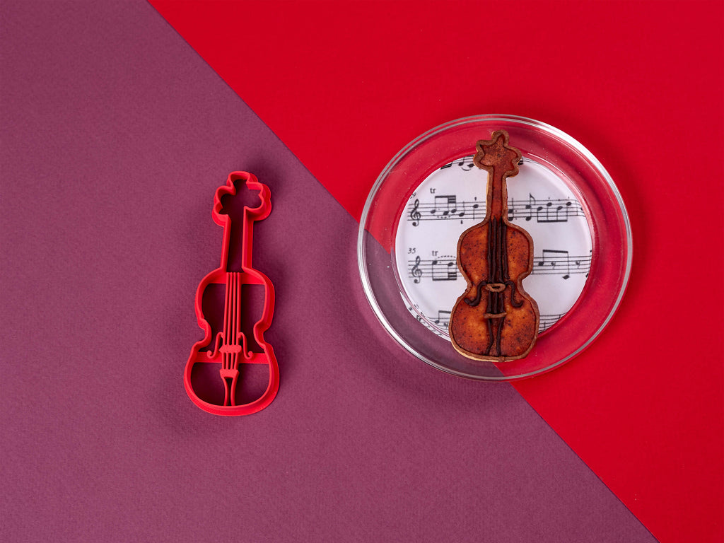 Keksausstecher Geige mit dekorierten Keksen