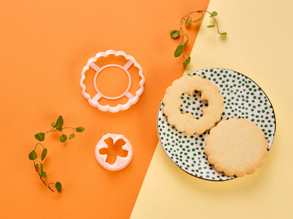 Linzer Augen Keksausstecher Blume mit Keks