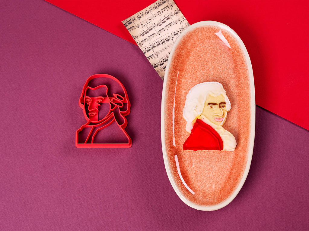 Keksausstecher Mozart mit dekorierten Keksen