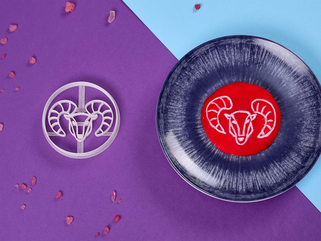 Keksausstecher Widder mit Keks dekoriert