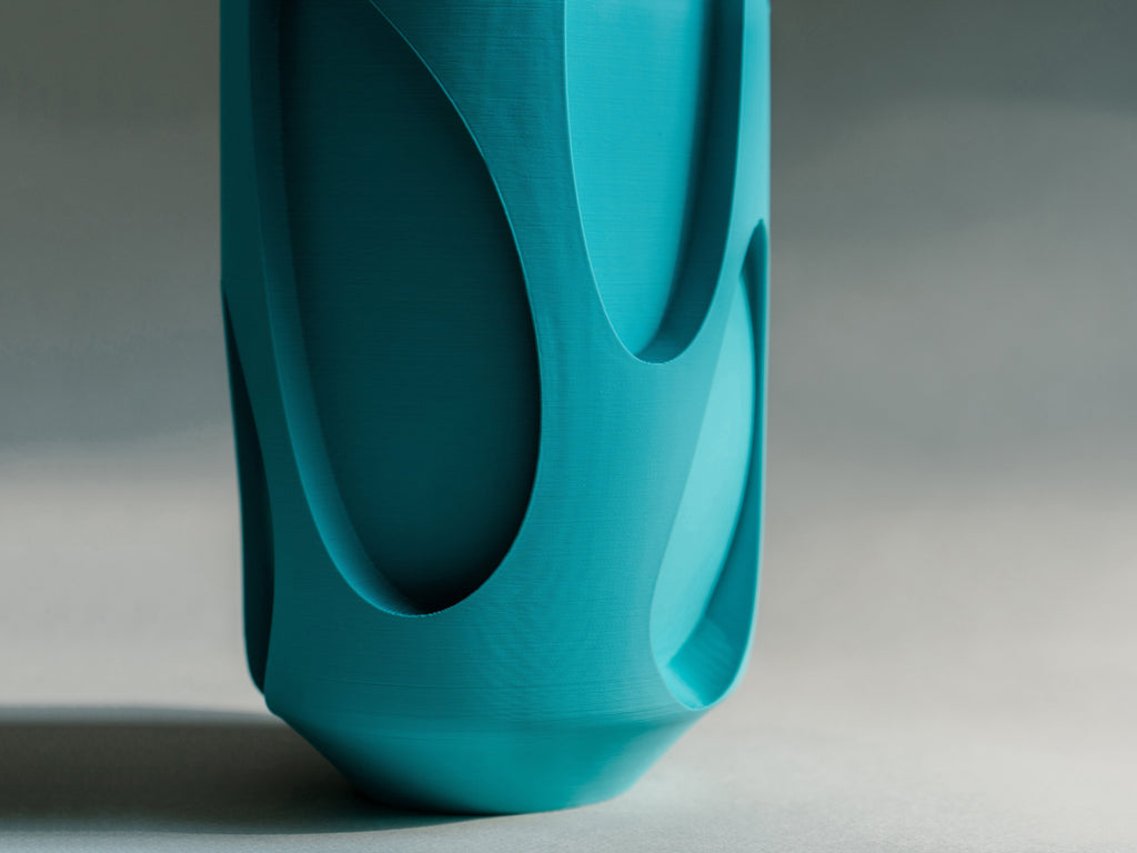 3D gedruckte Vase closeup türkis modern