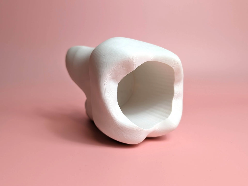 Zahn Dekoration liegend mit Loch und 3D Druck Schichten